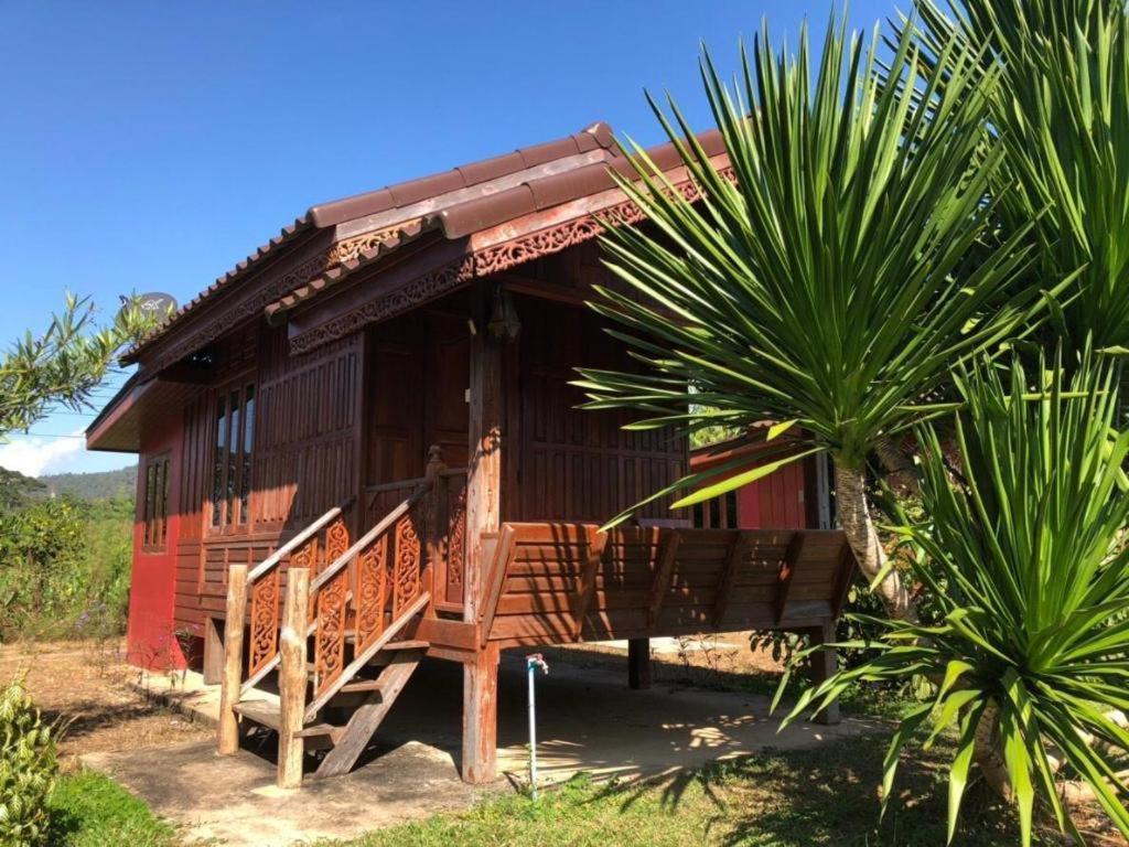 Nai Khun Khao Resort Chiang Mai Bagian luar foto