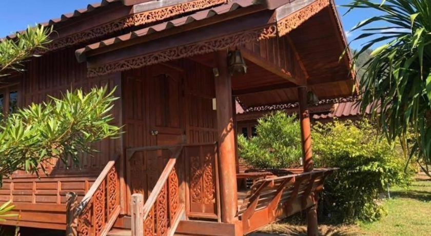 Nai Khun Khao Resort Chiang Mai Bagian luar foto