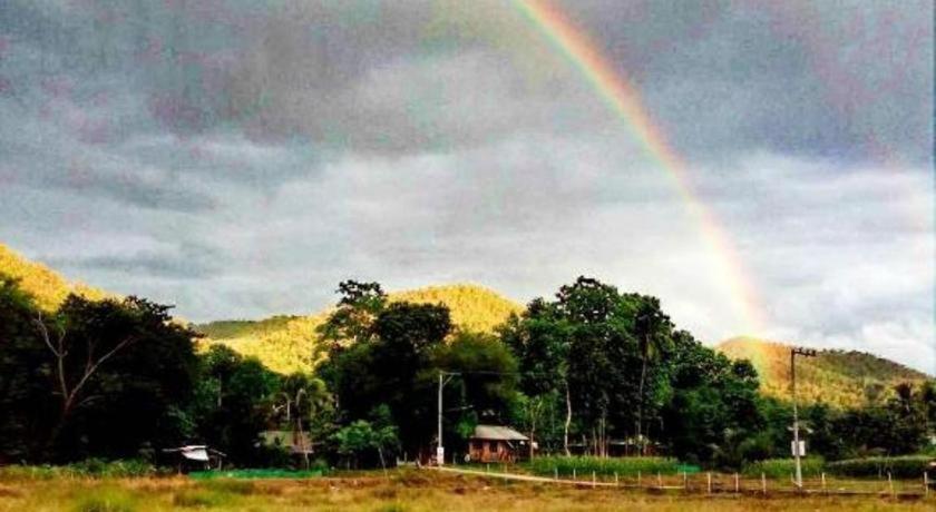 Nai Khun Khao Resort Chiang Mai Bagian luar foto