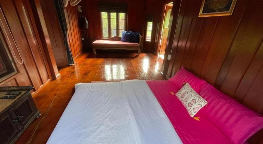 Nai Khun Khao Resort Chiang Mai Bagian luar foto